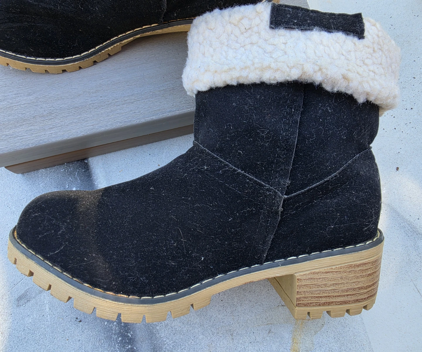 Black Suede Winter Snow Boots Size 10.5 US - photo 3