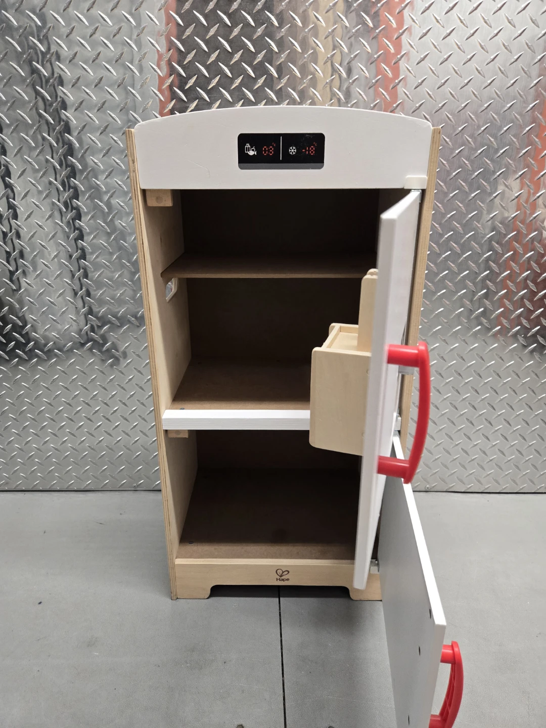 Hape Gourmet Kitchen Wooden Toy Fridge-Freezer Playset - photo 2