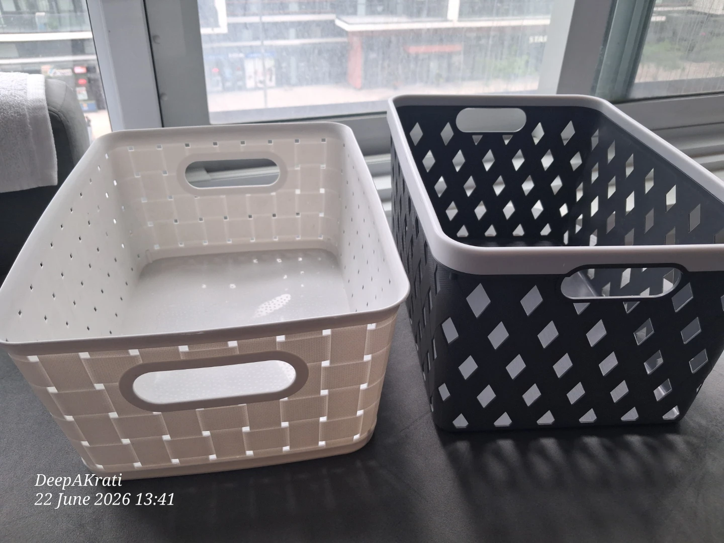 Set of 2 Storage Baskets