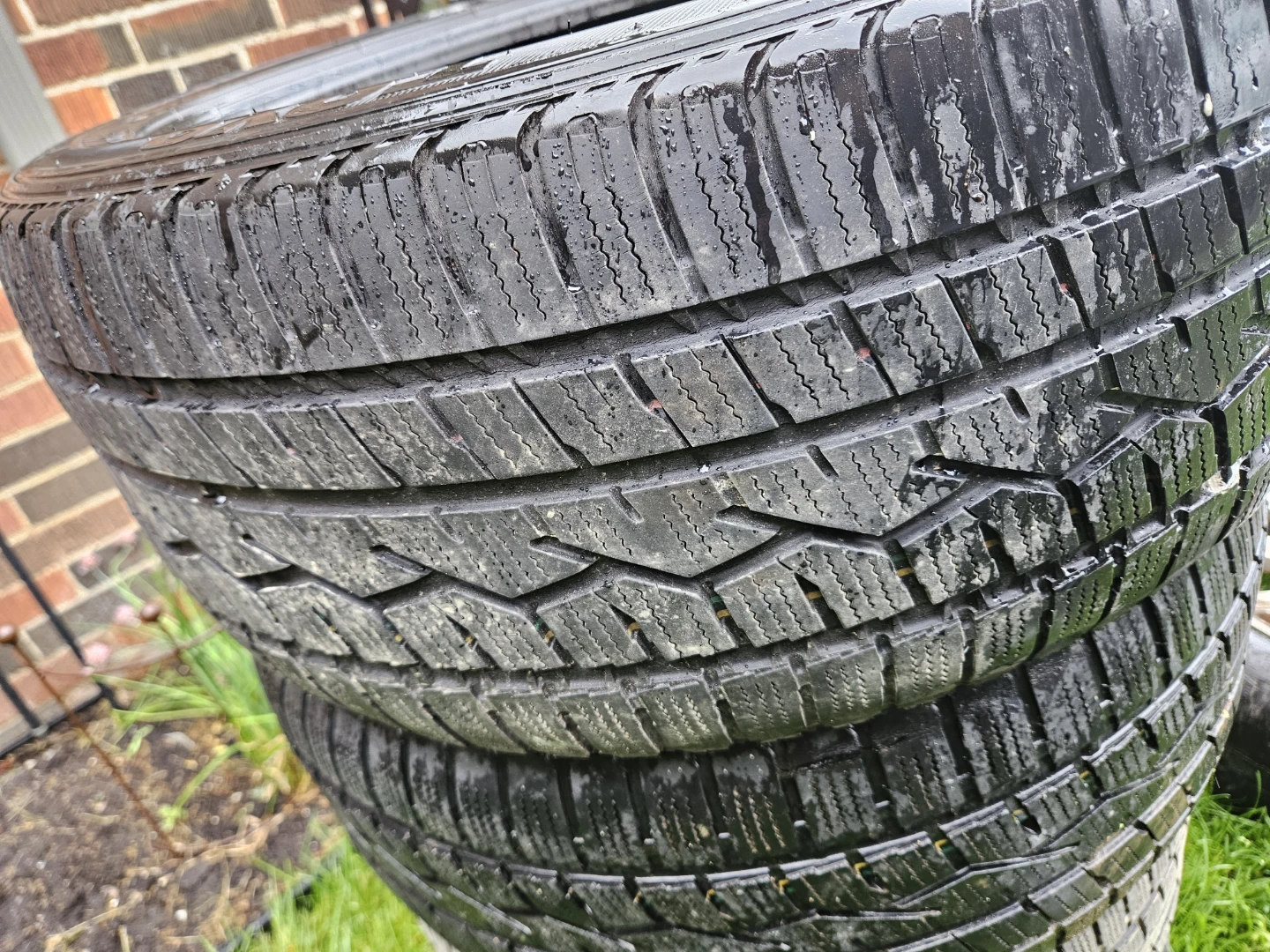 245/45/18 Set of 4 TOYO Tires - photo 2