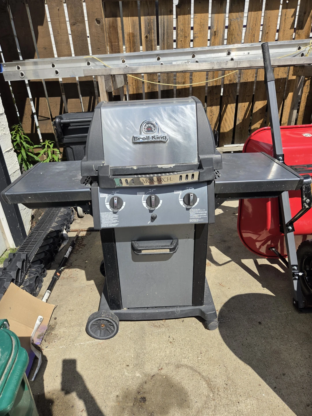 Broil King Monarch Propane Grill - photo 2