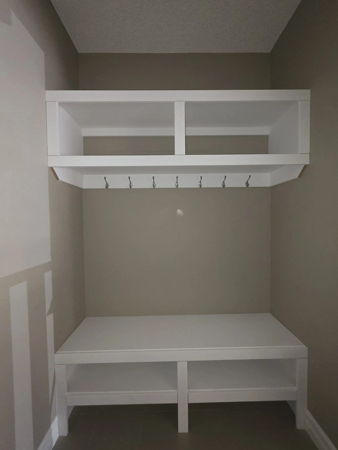 White Closet Shelving with hanging rods - photo 5