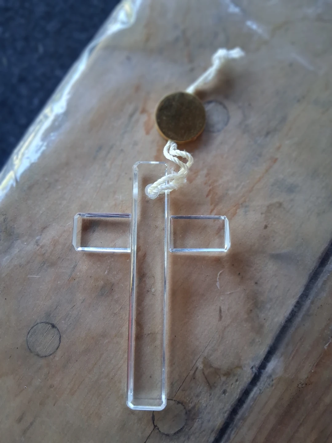Clear Glass Cross Ornament 2002 - photo 2
