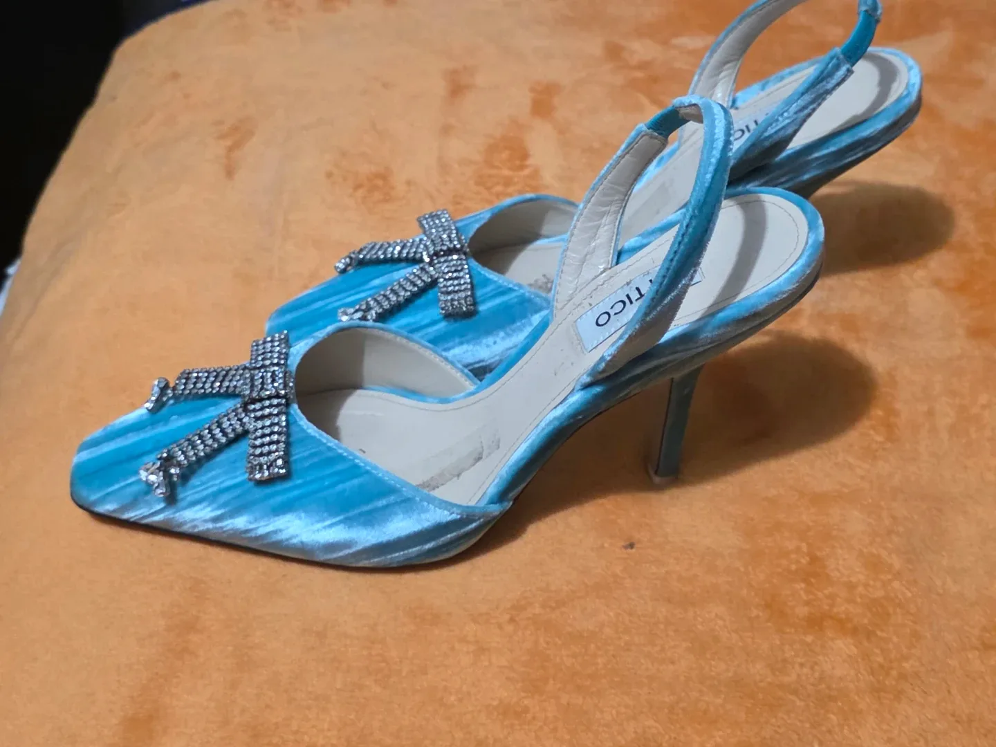 ATTICO Blue Velvet Crystal Bow Slingback Heels - photo 5
