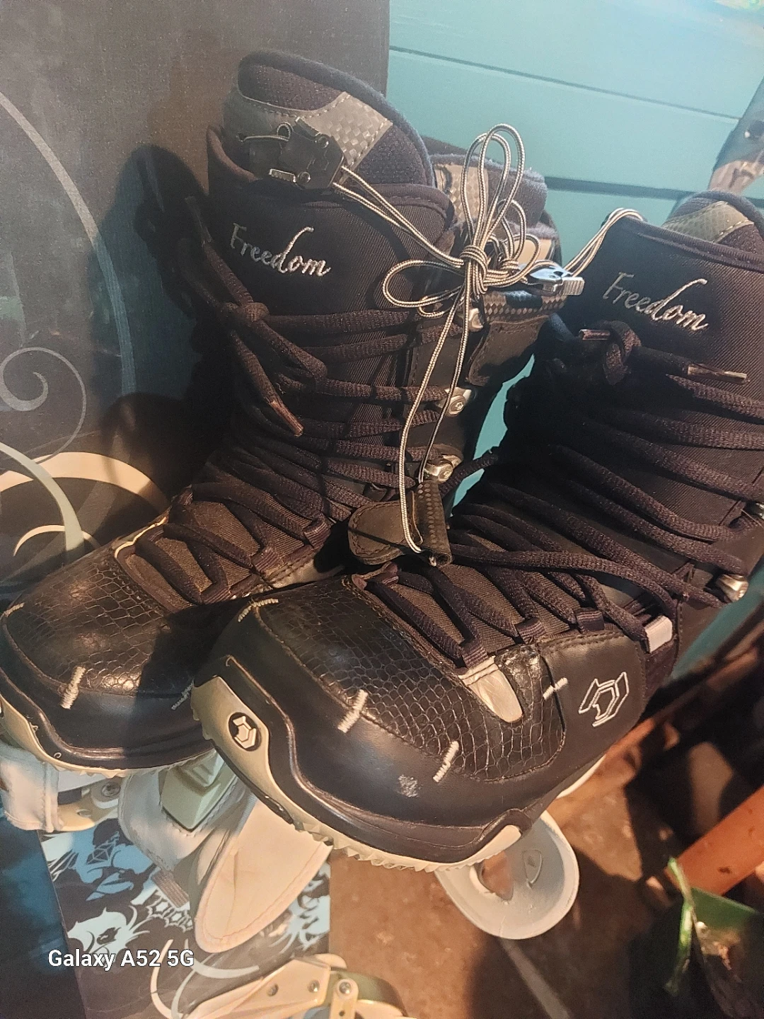 K2 Snowboard with Bindings and Boots - photo 5