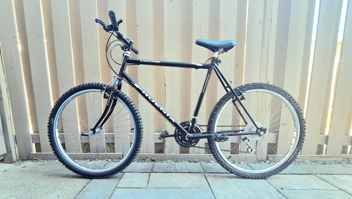 Phoenix Ozone Mountain Bike (26" Wheels, Shimano SIS Drivetrain)