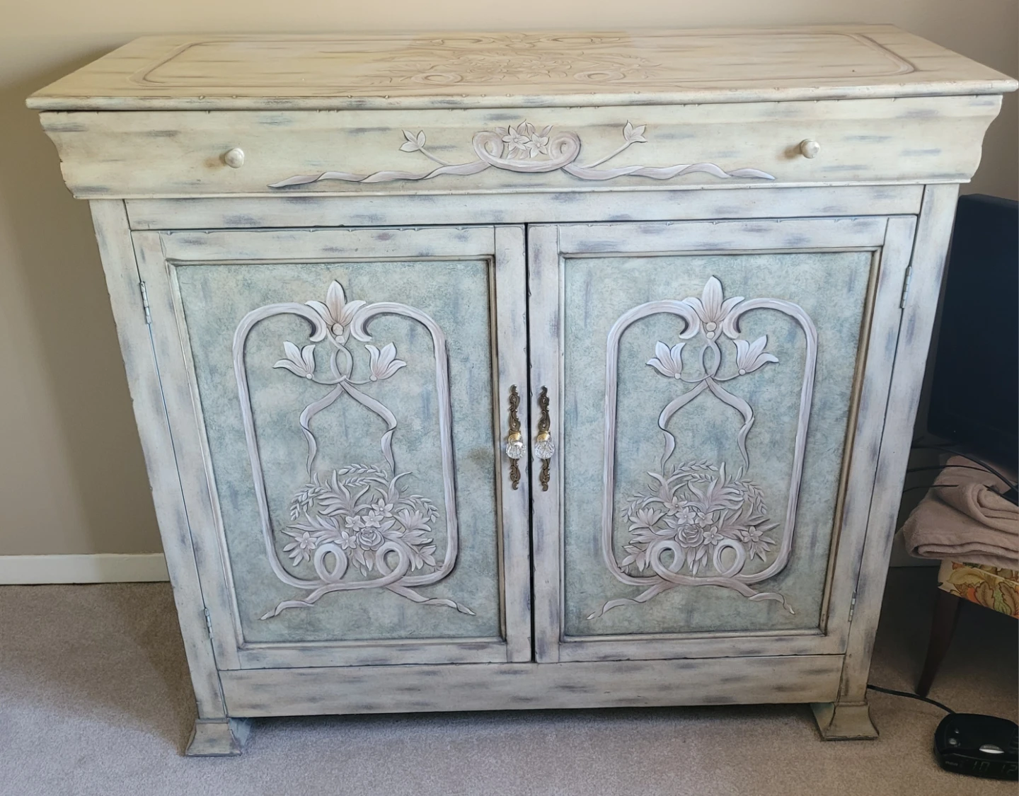 Antique Style Cabinet with Drawers