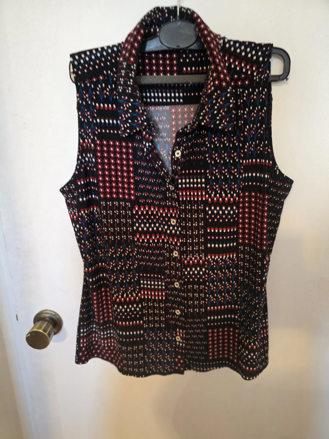 Tommy Hilfiger Sleeveless Button-Up Shirt