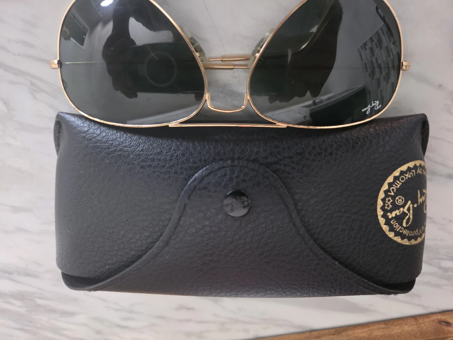 Ray-Ban Aviator Sunglasses Gold Frame