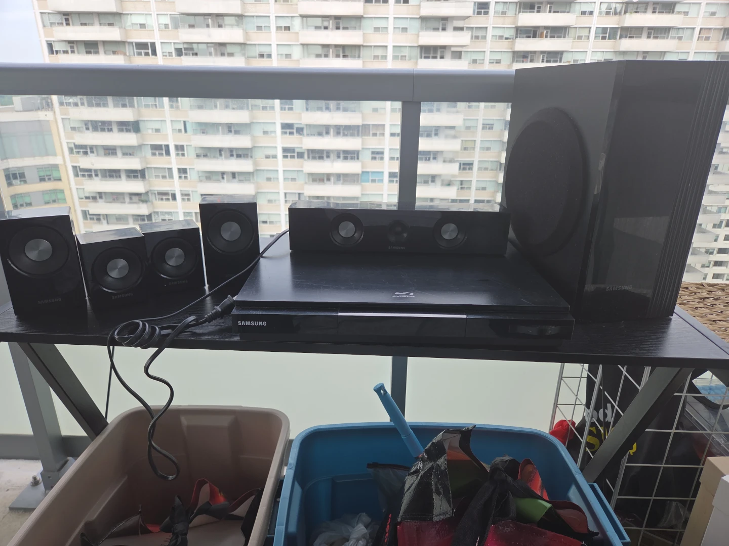 Samsung Home Theatre System with Blu-ray Player