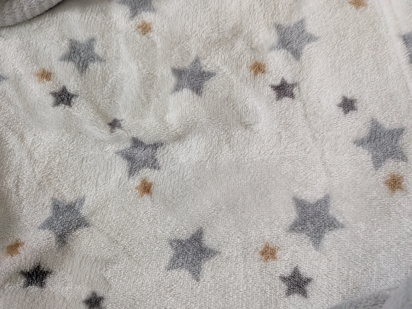 4 Baby Blankets - photo 3