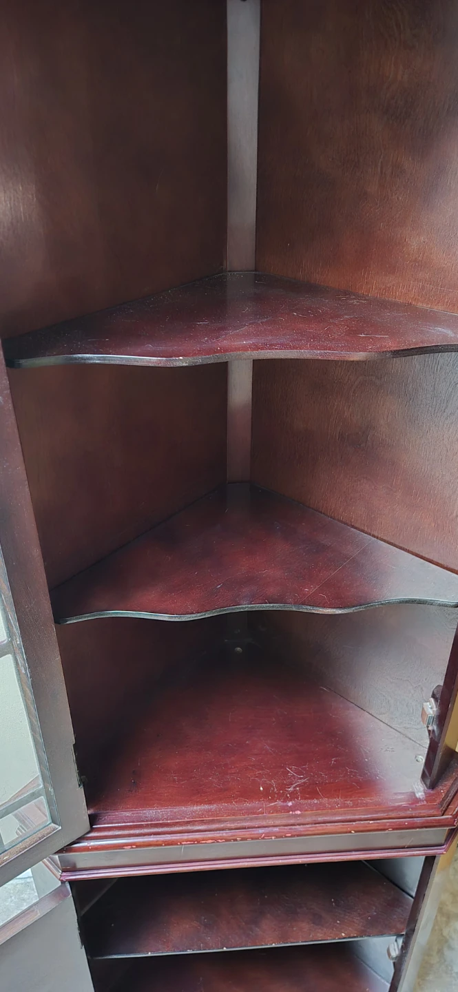 Vintage Curio Cabinet - photo 5