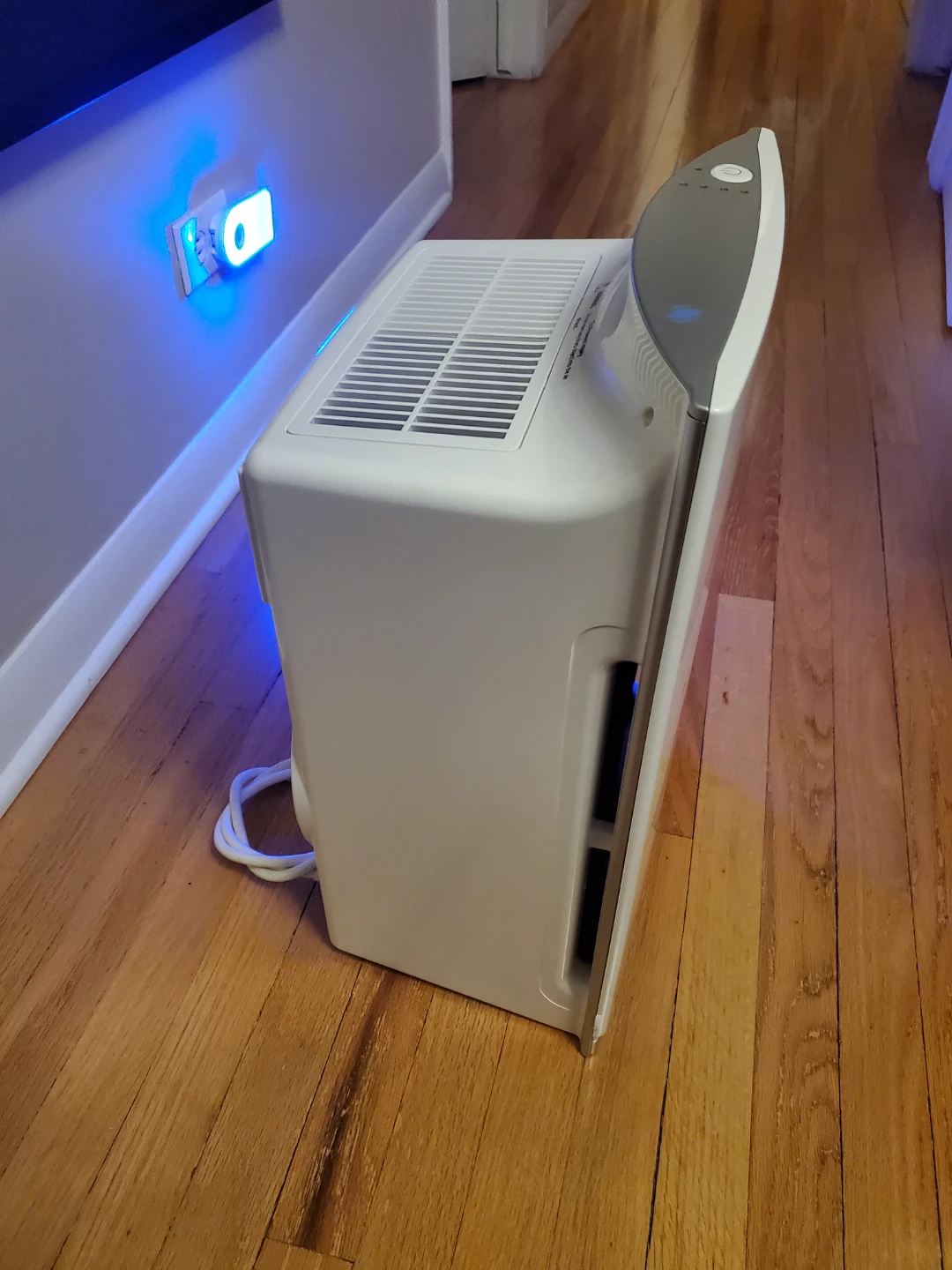 Intellipure 10600-9 Air Purifier - photo 4