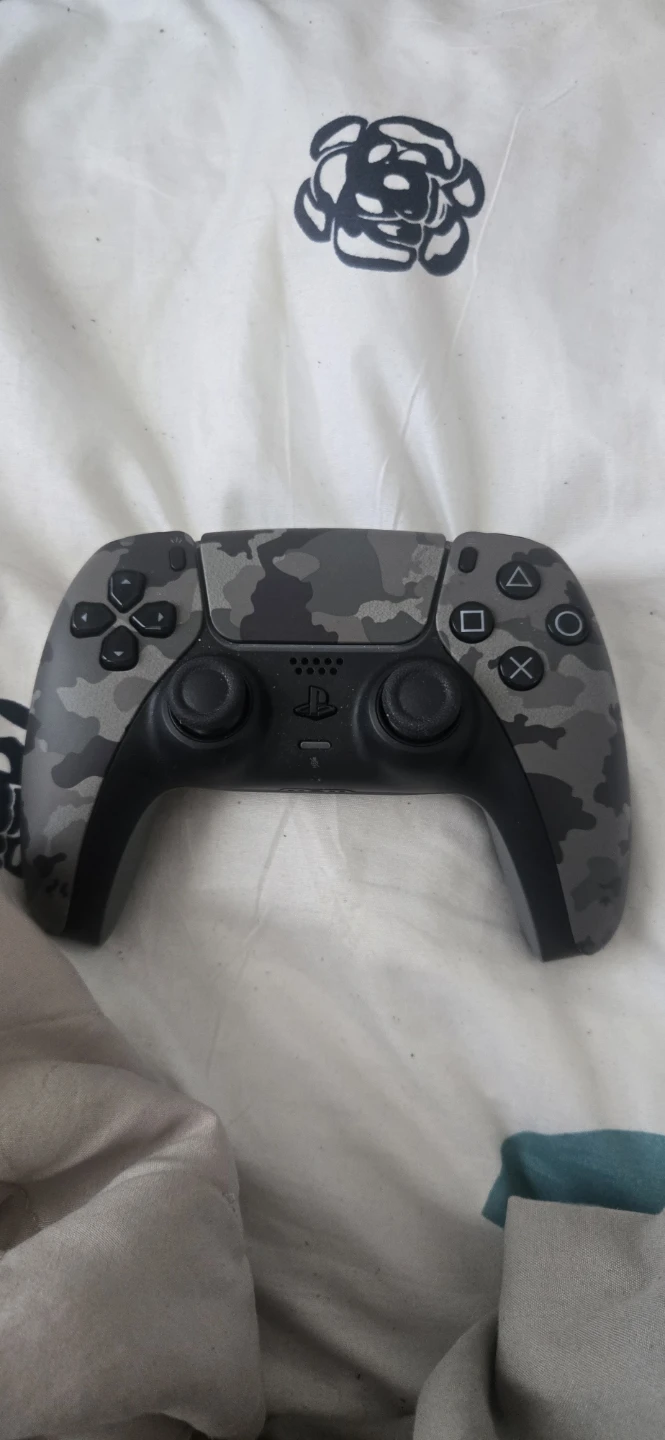 Sony PlayStation 5 DualSense Controller - Camo