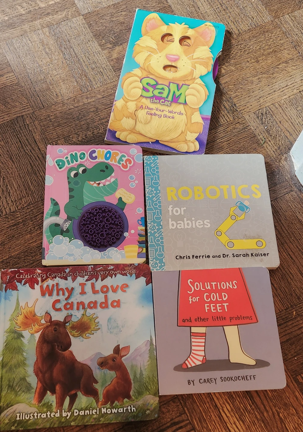 Board books all for 10$ ⚽️