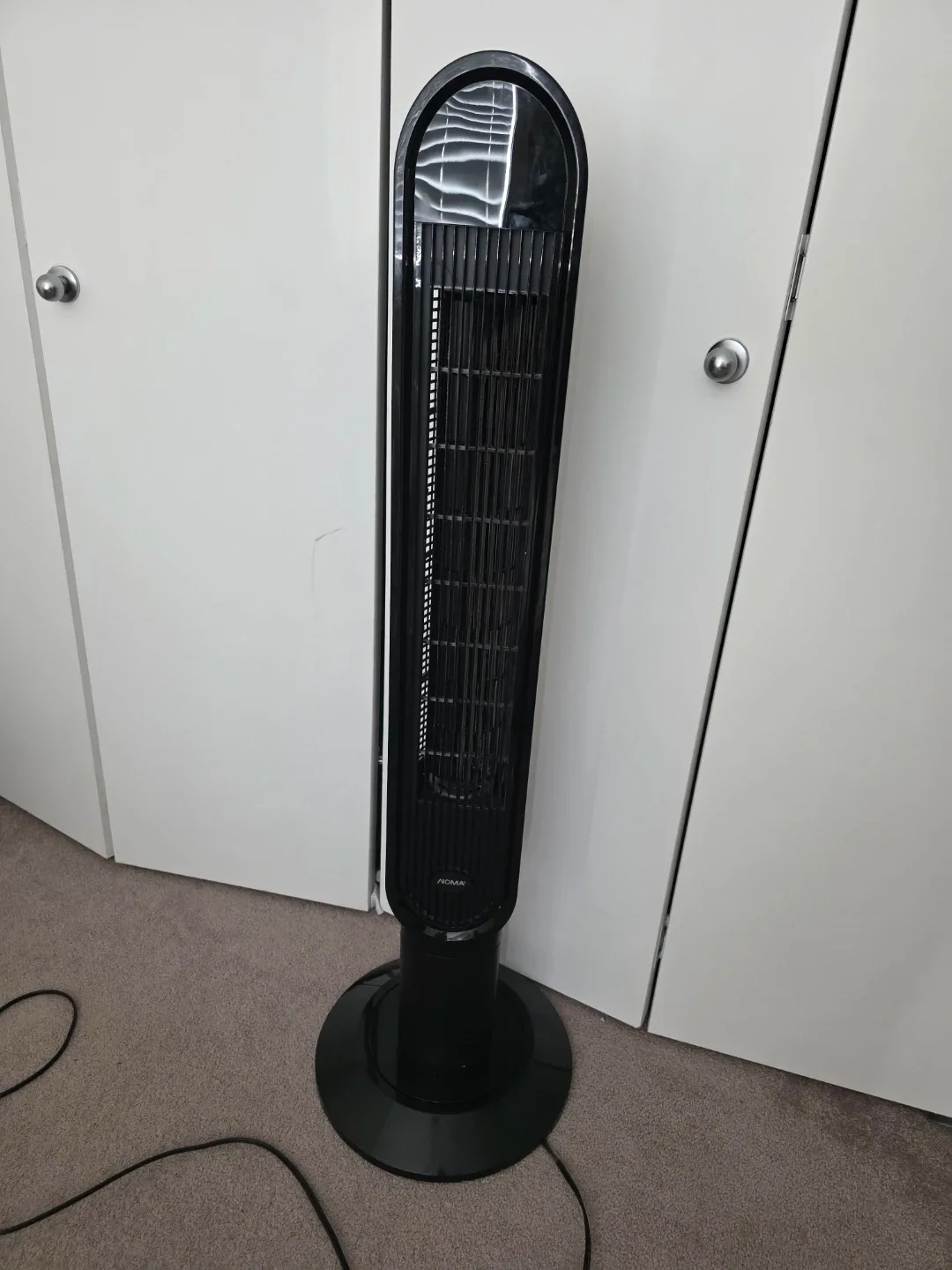 NOMA 46" Oscillating Tower Fan - photo 2