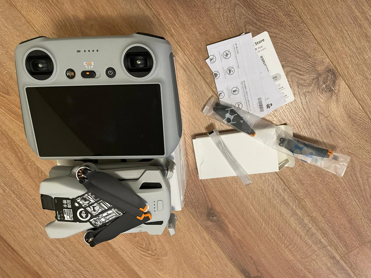 DJI Mini 3 drone - photo 2