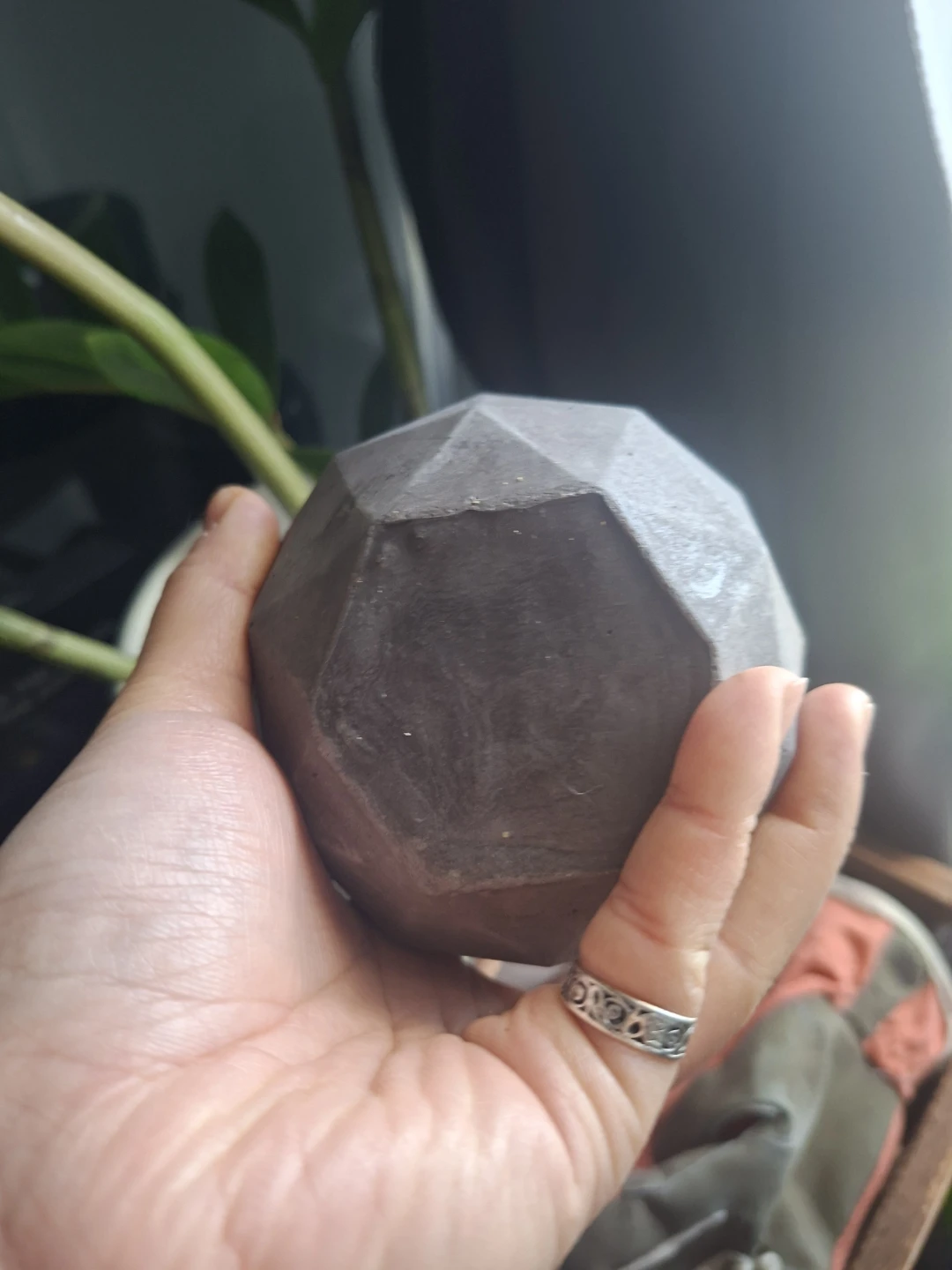Small Geometric Concrete Planter Pot - photo 2