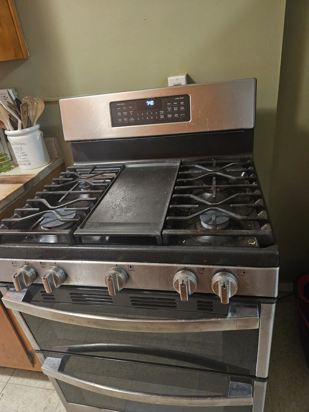 GE Gas Range with Griddle