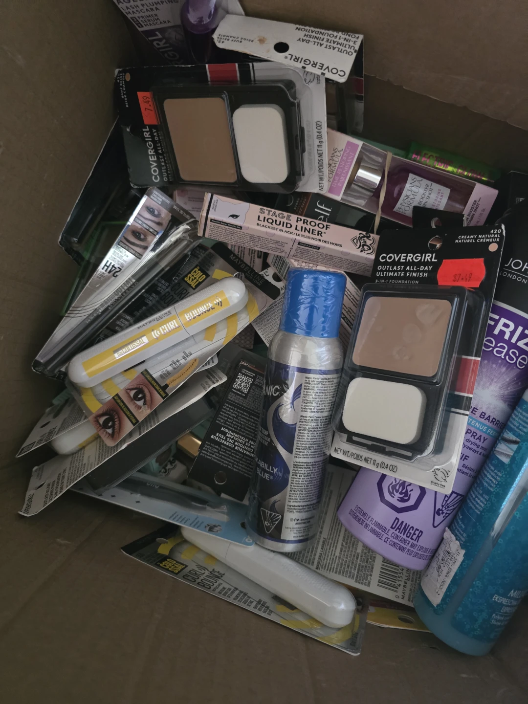 Mixed Makeup and Beauty Products Bundle