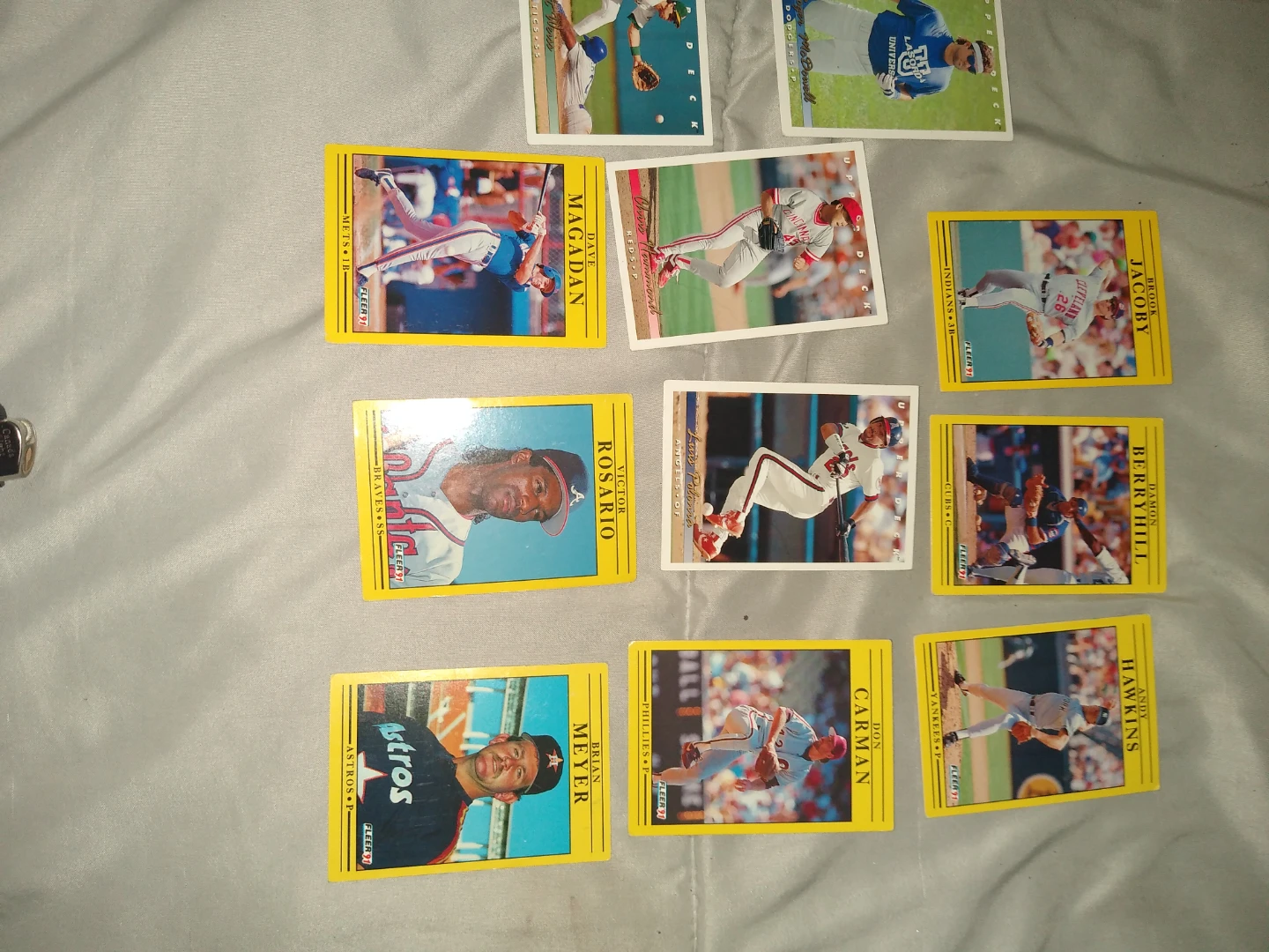 Collection of vintage baseball cards - photo 3