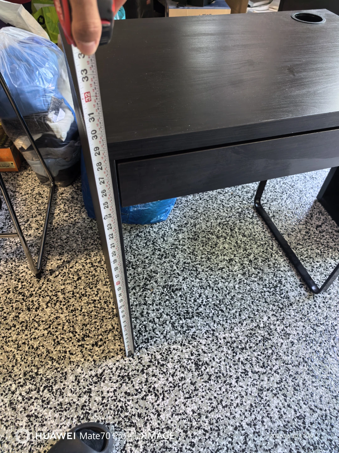 Black Desk with Drawer - photo 2
