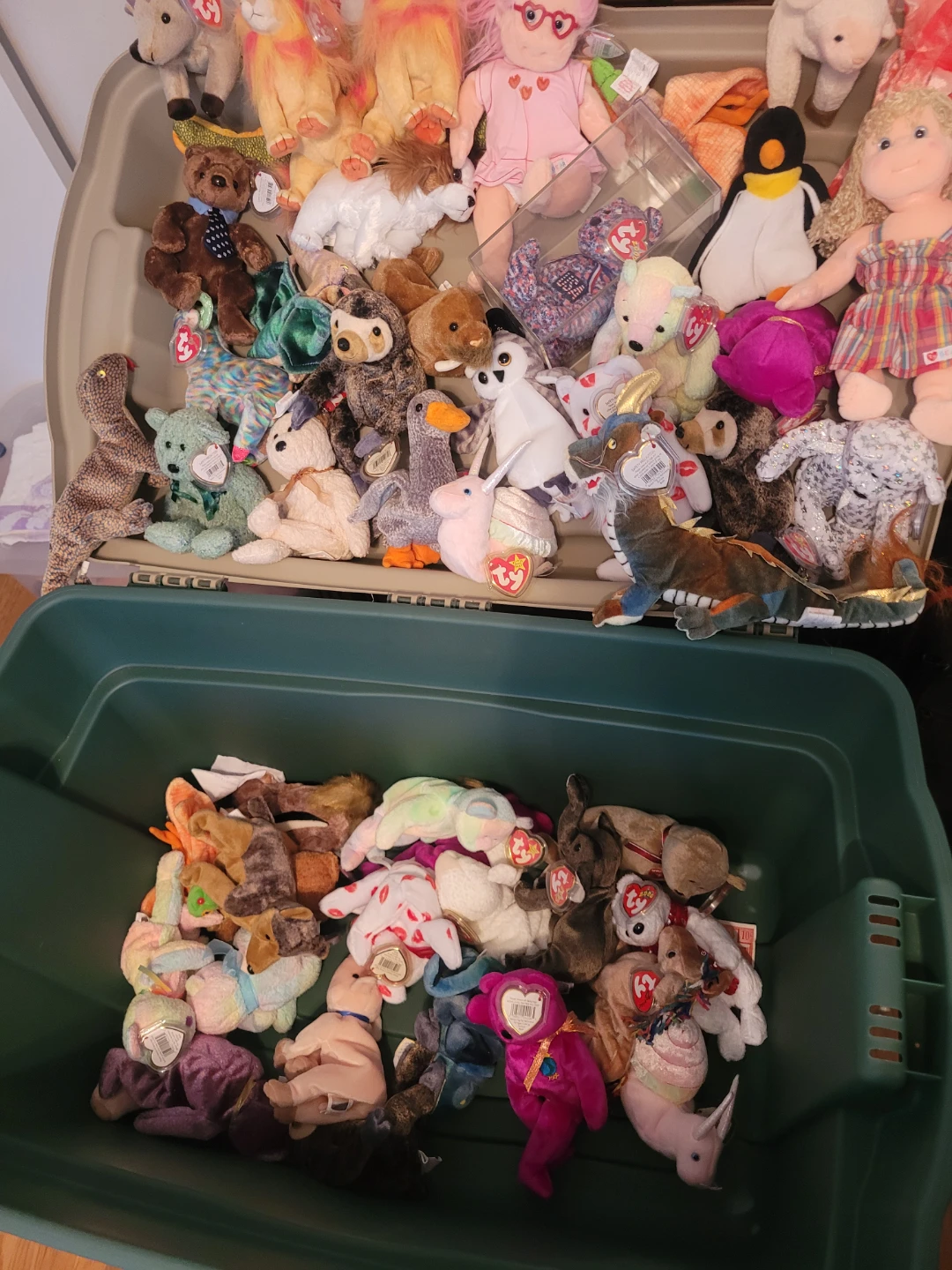 Large Collection of Ty Beanie Babies Plush Toys - photo 4