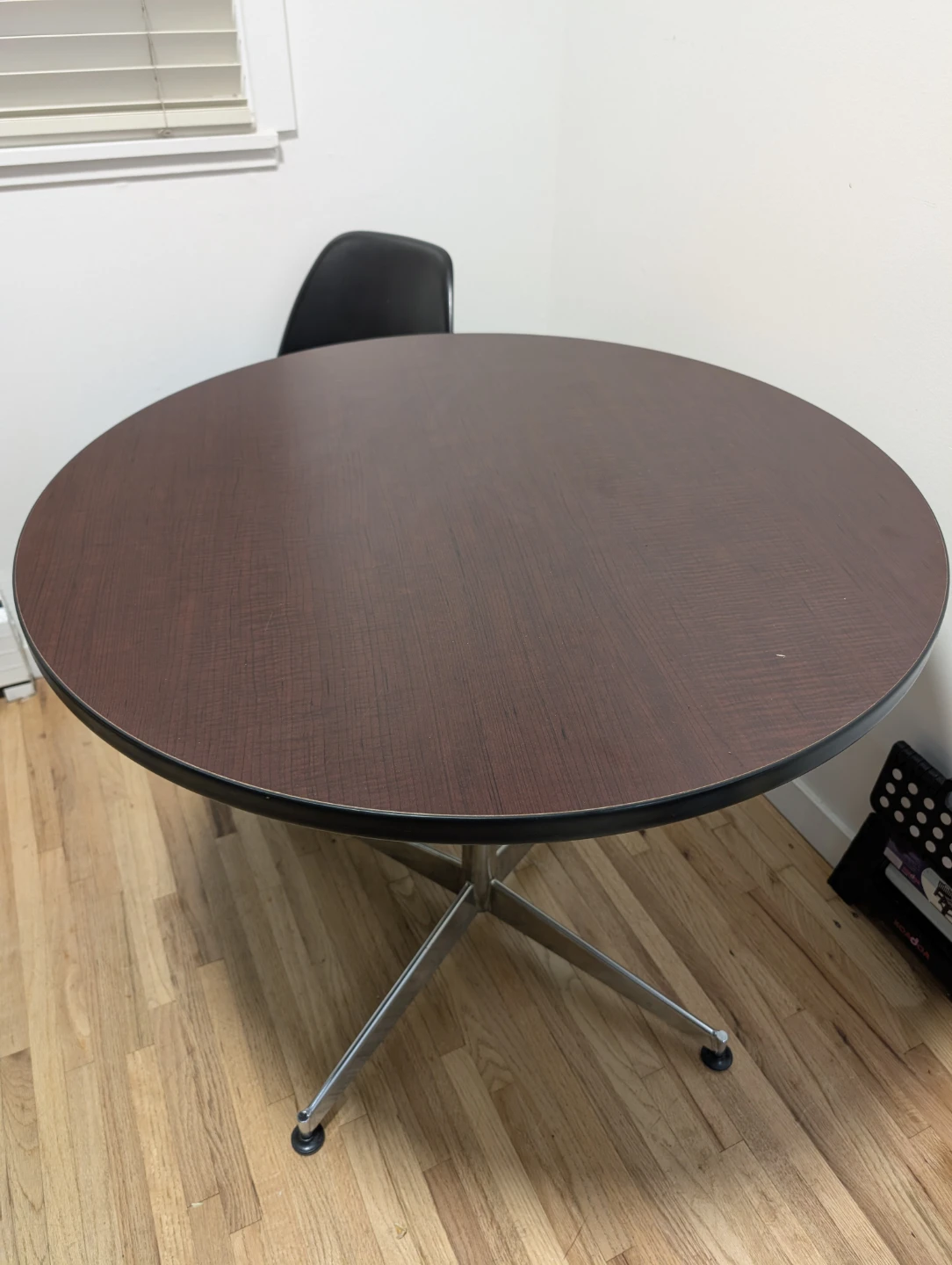 Moving Out - Round Dining Table with 4 Black Chairs