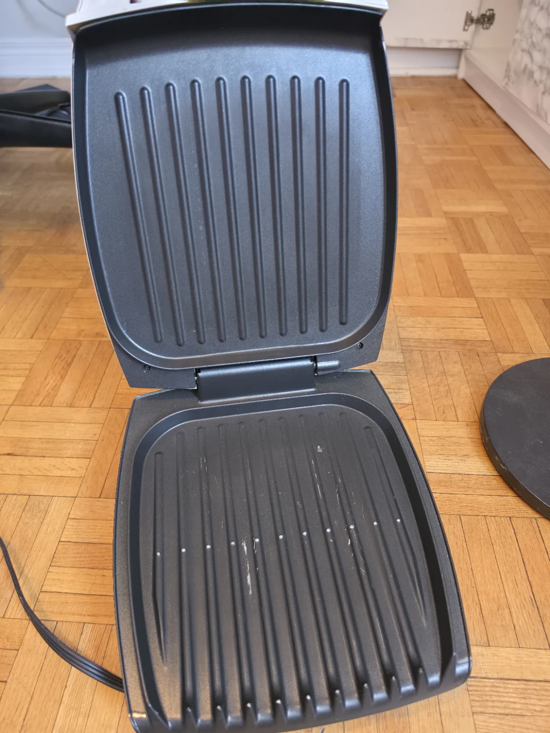 George Foreman Grilling Machine GR26VTWH - photo 2