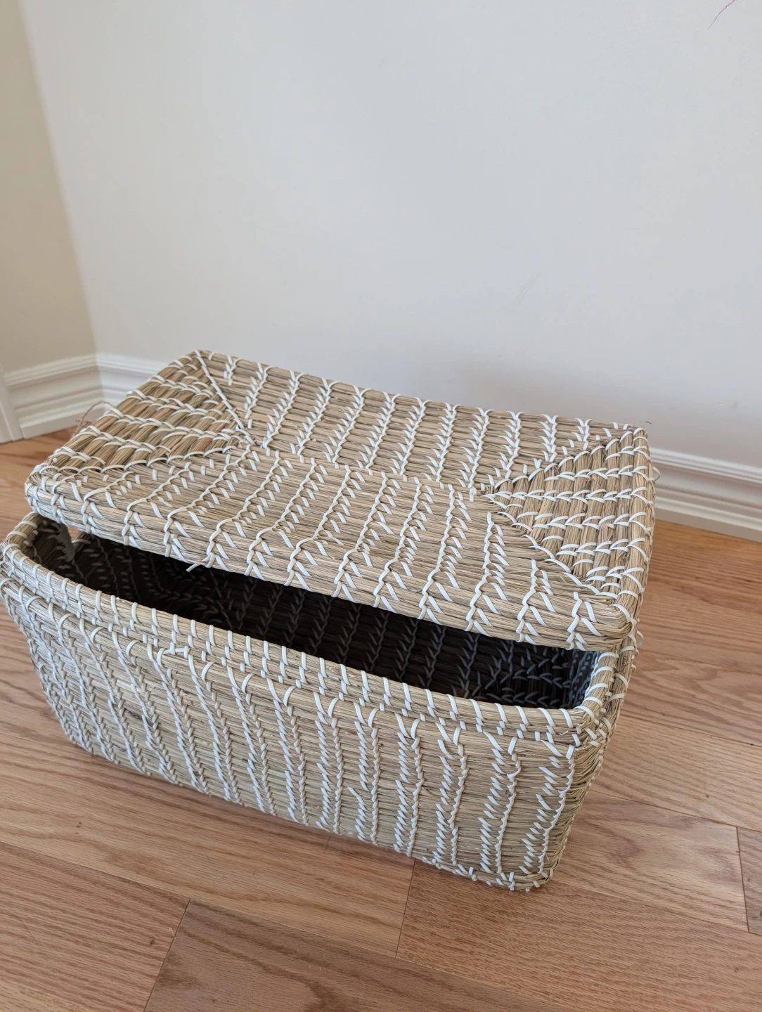 Woven Storage Basket with Lid