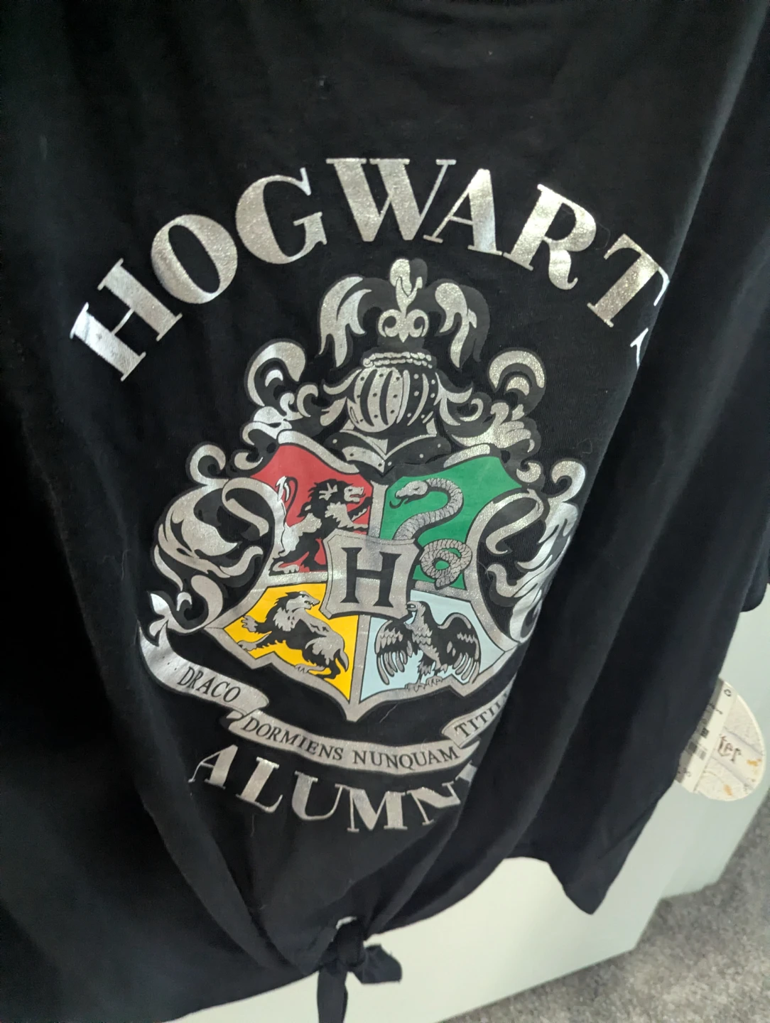 Harry Potter Hogwarts Alumni T-Shirt - photo 2