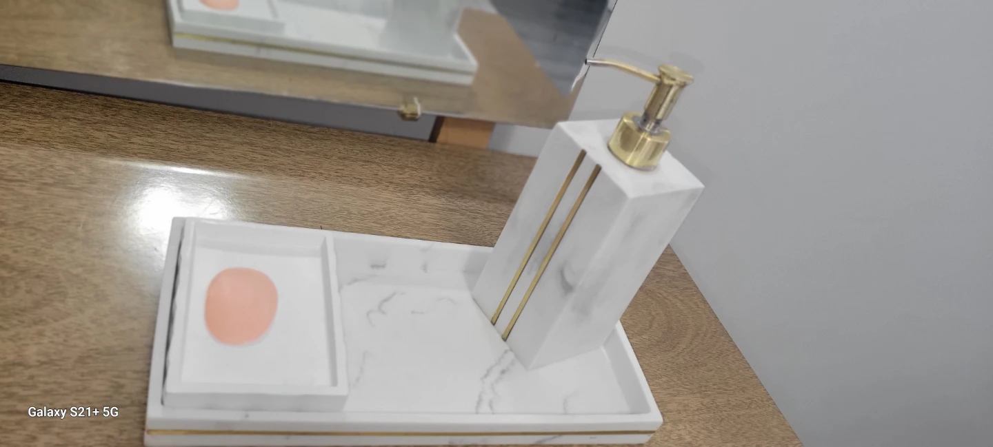 Bathroom accessories - photo 2