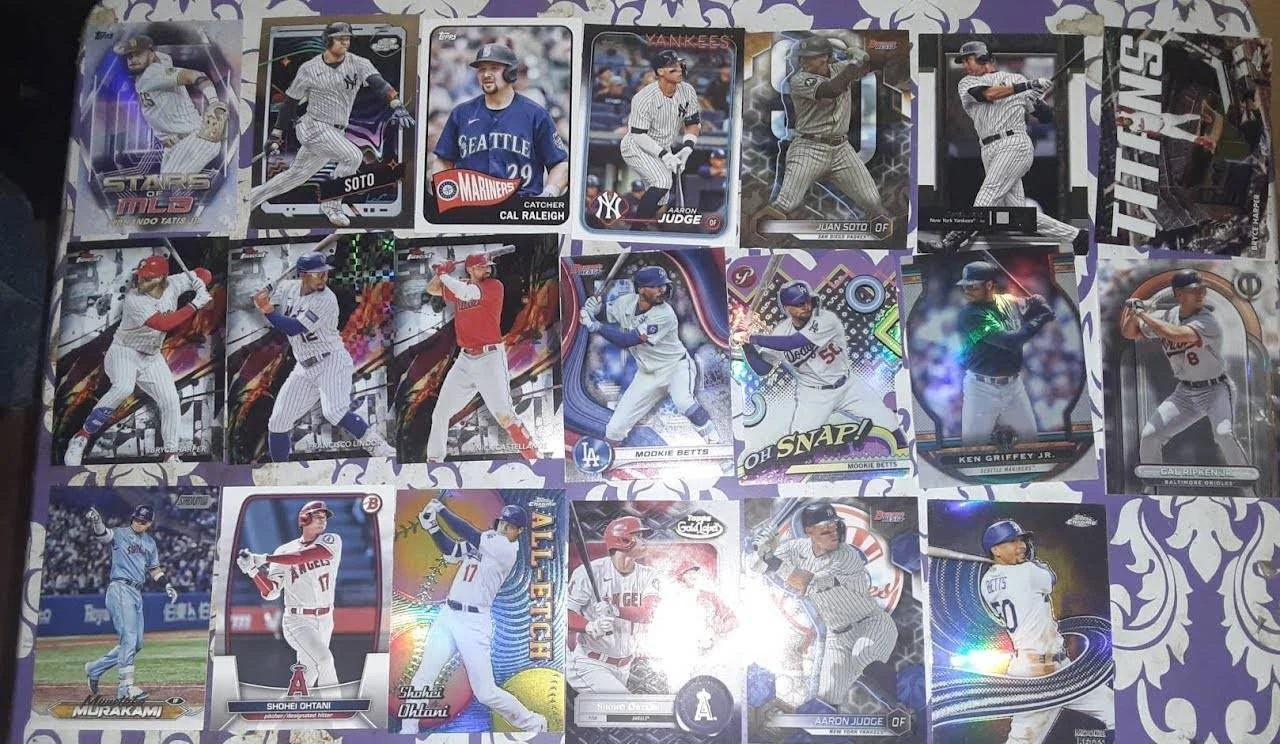 3,000 Collection of Baseball, Basketball, and Football Cards
