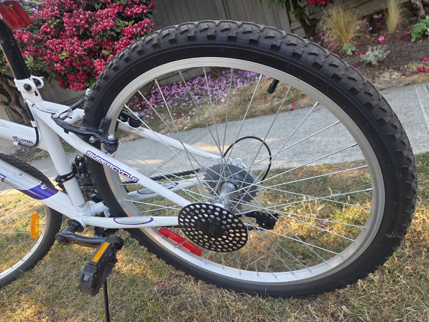 24" Mountain / City Bike - White & Purple - photo 3