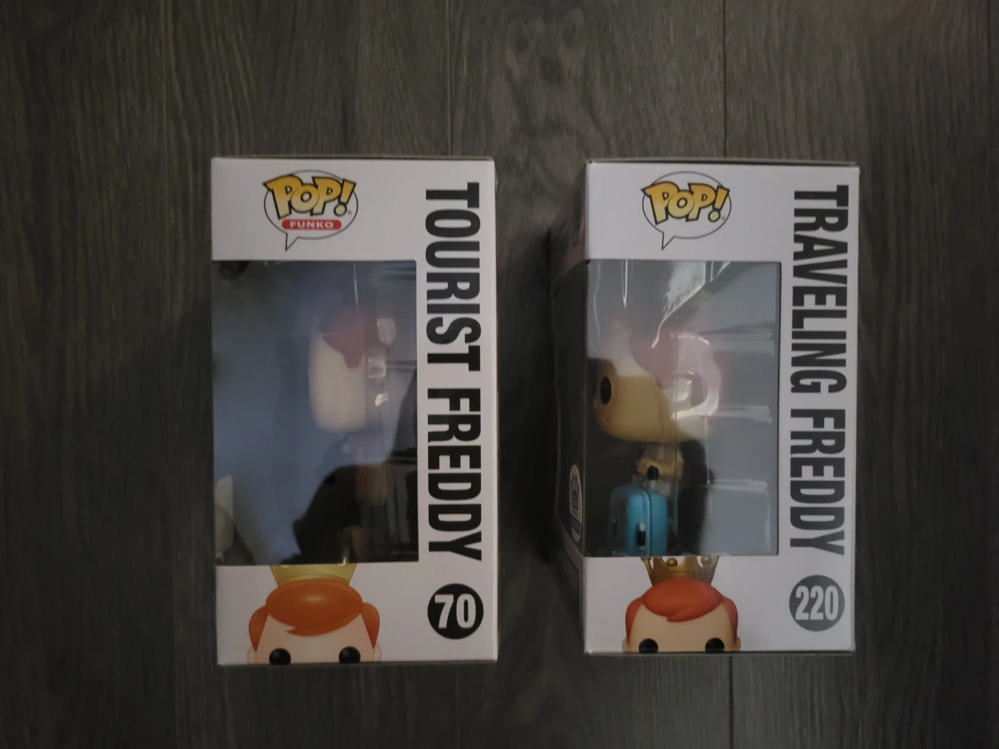 Funko Pop! Tourist Freddy #70 & Traveling Freddy #220 - photo 2