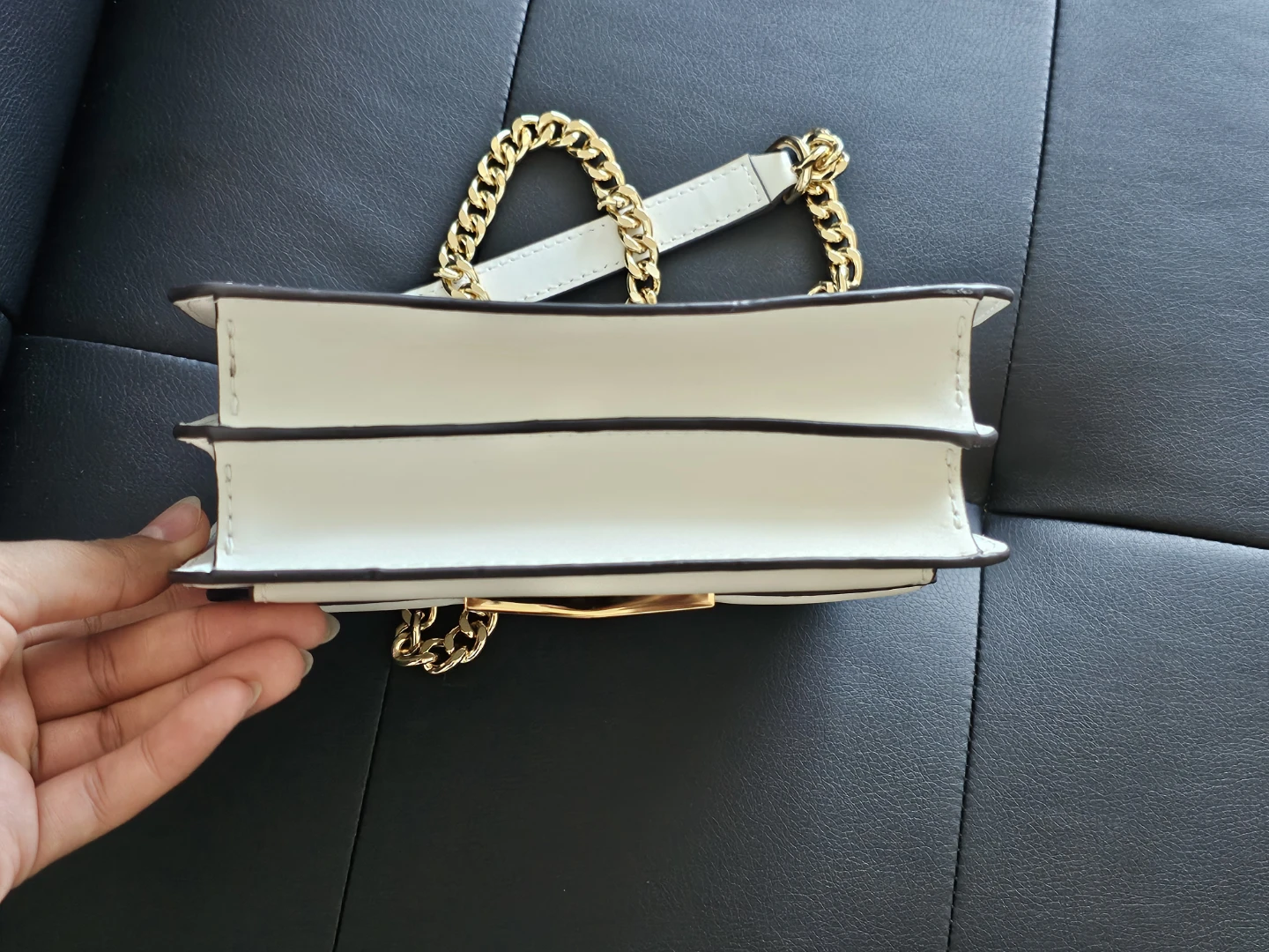 Michael Kors White Leather Chain Shoulder Bag - photo 5