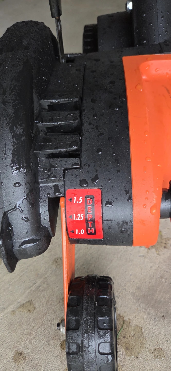 BLACK+DECKER Electric Edger