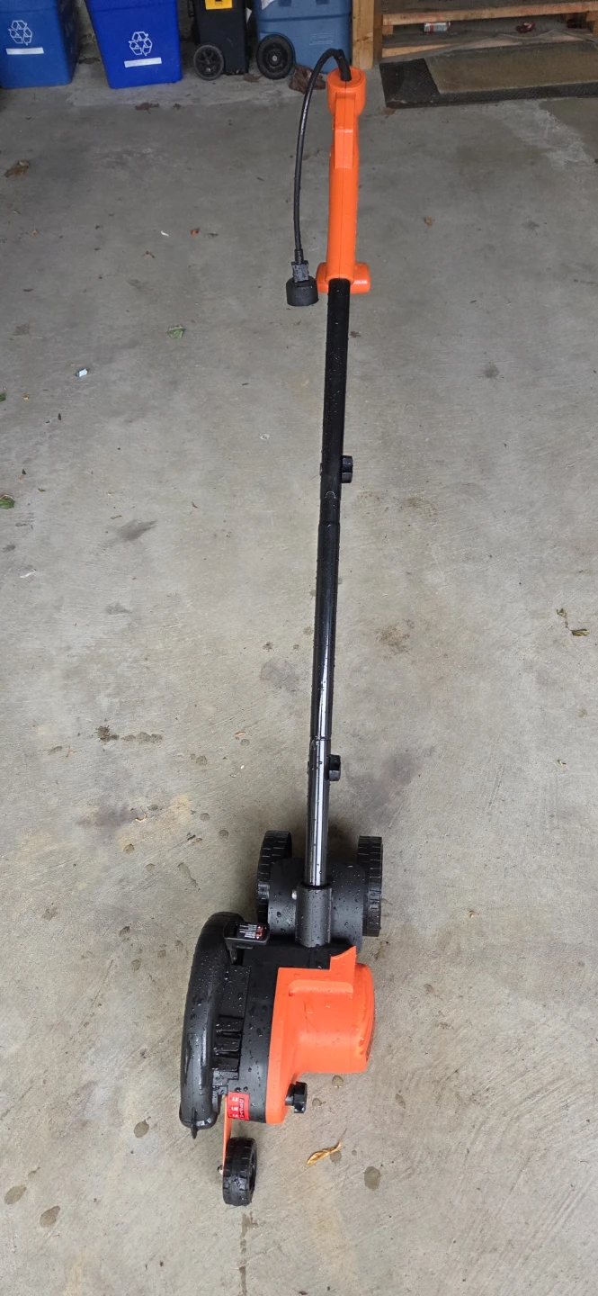 BLACK+DECKER Electric Edger - photo 3