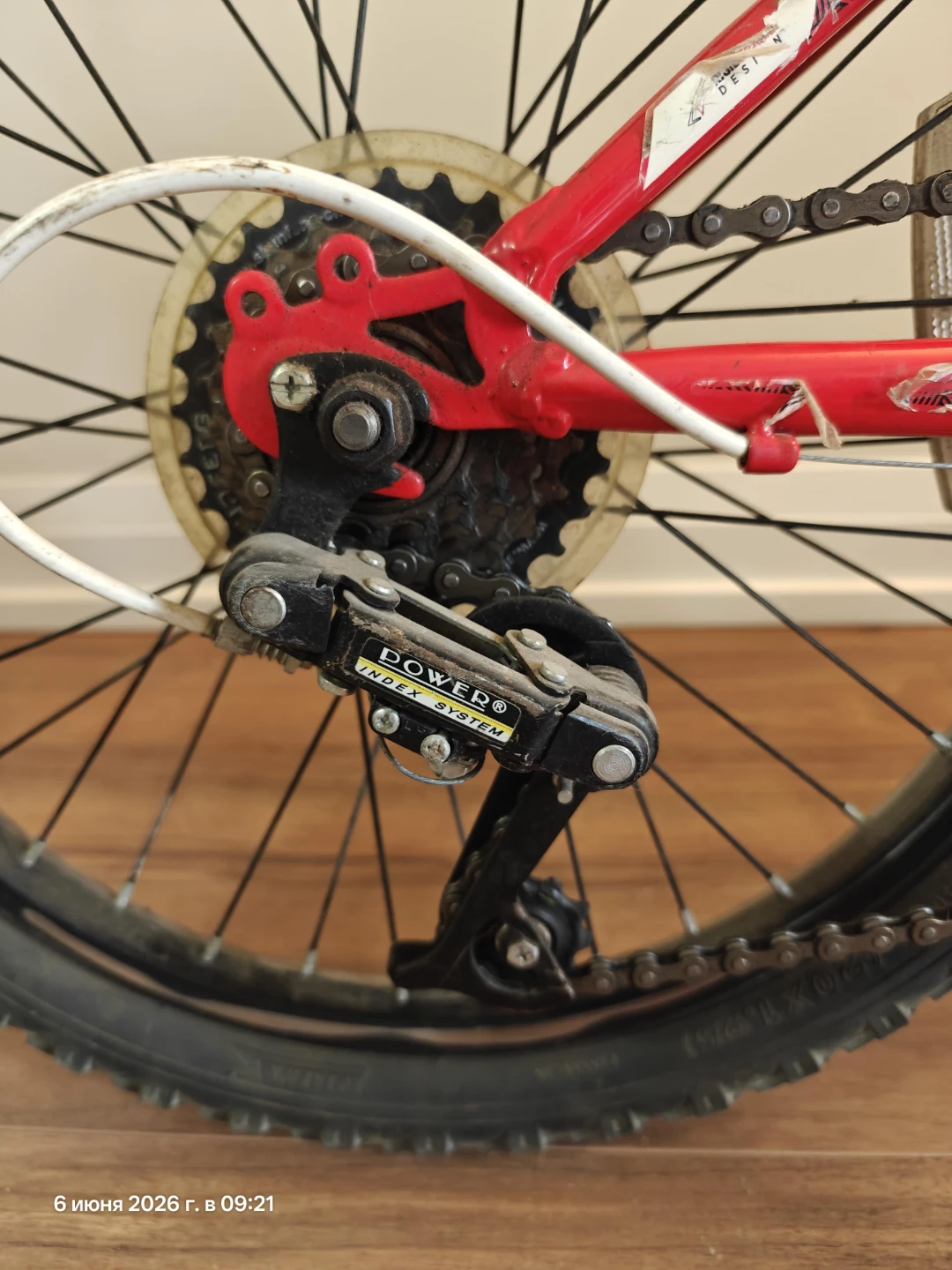 Movelo Red Bicycle for kids - photo 4