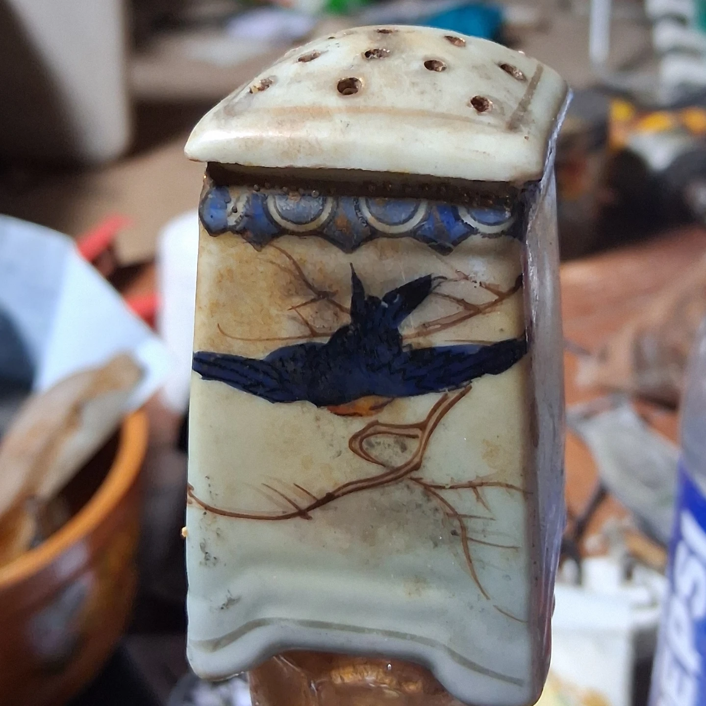 Vintage Ceramic Shaker ⚽
