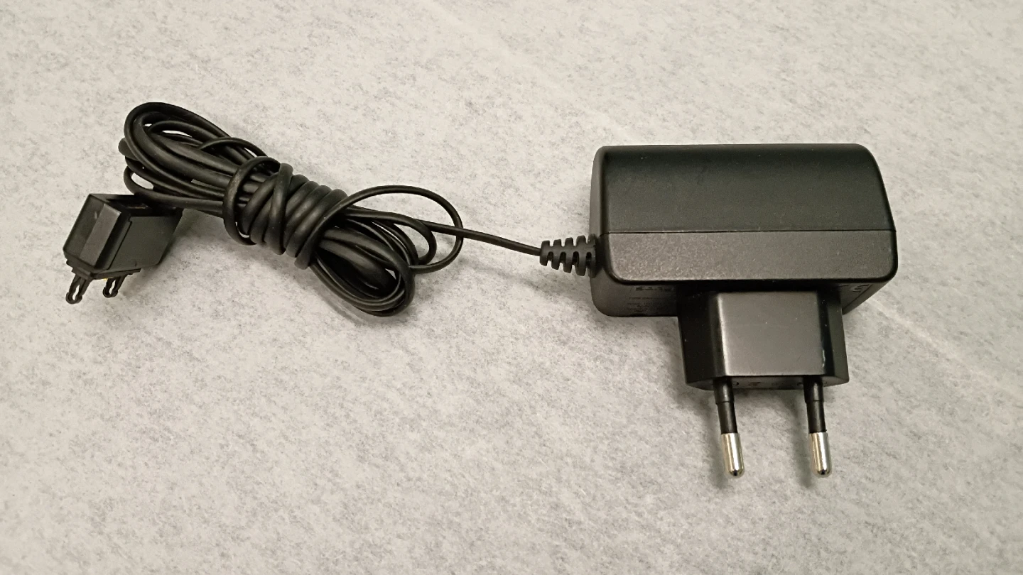 Sony Ericsson Phone Charger