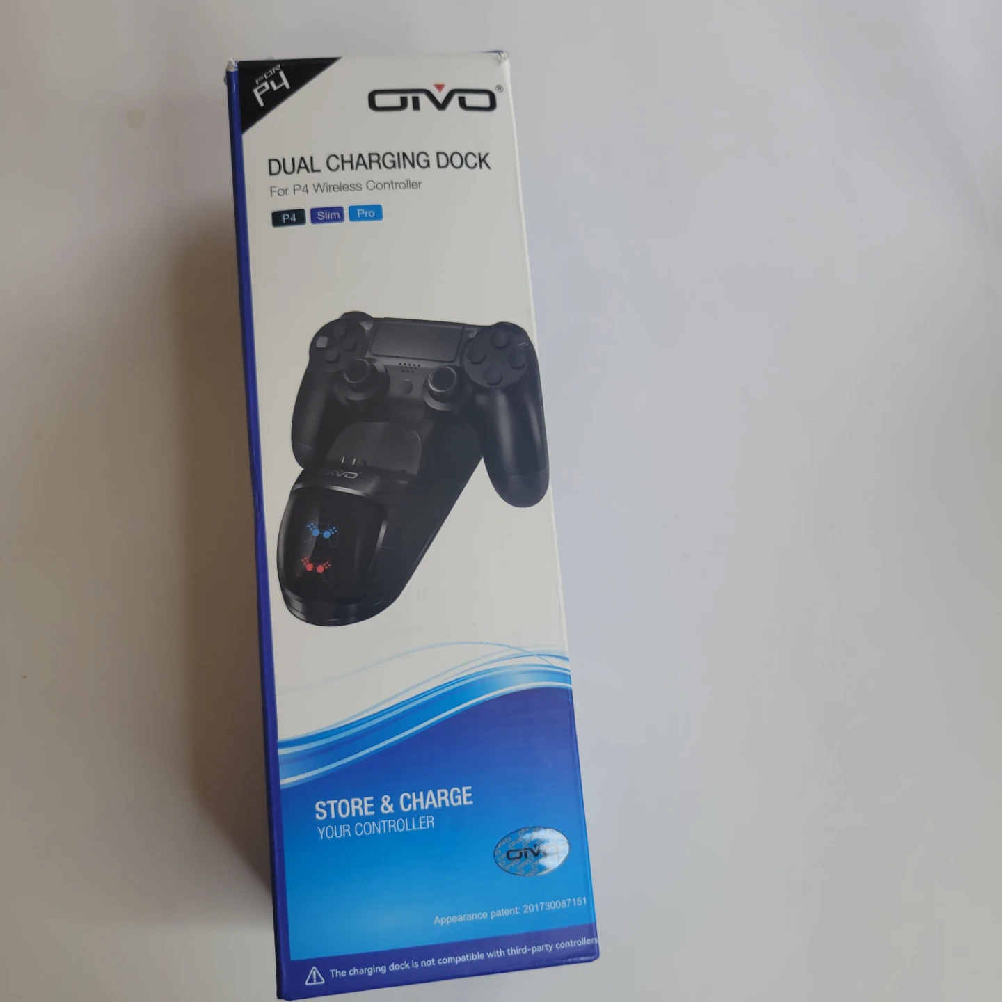 2 Black Wireless Controller for Ps4 and pc and OIVO dock - photo 3