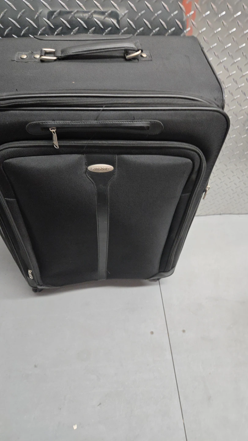 Samsonite Black Softside Spinner Luggage Checked Bag