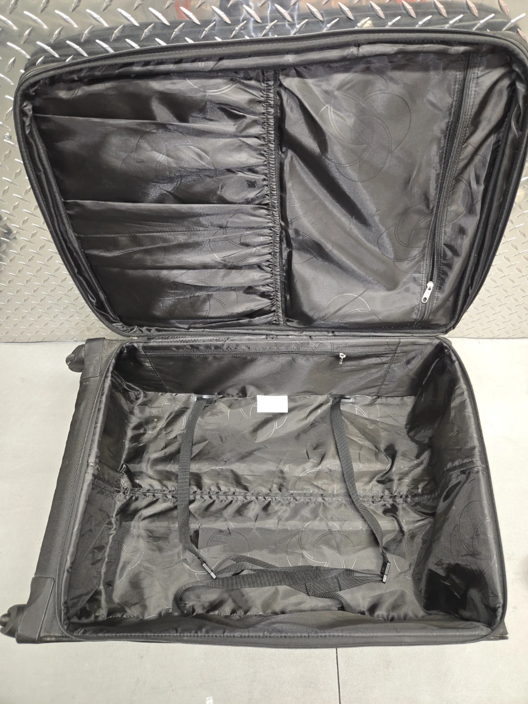 Samsonite Black Softside Spinner Luggage Checked Bag - photo 2