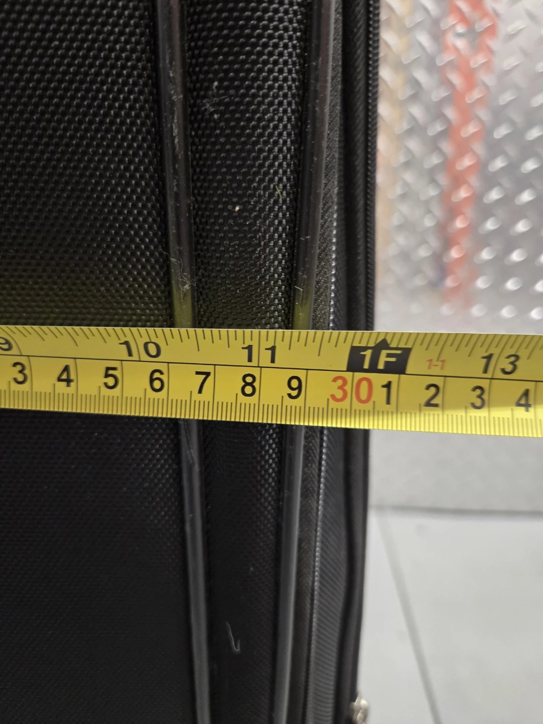 Samsonite Black Softside Spinner Luggage Checked Bag - photo 5