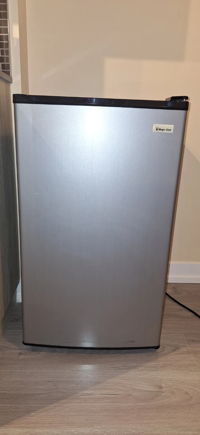 Magic Chef Mini Fridge