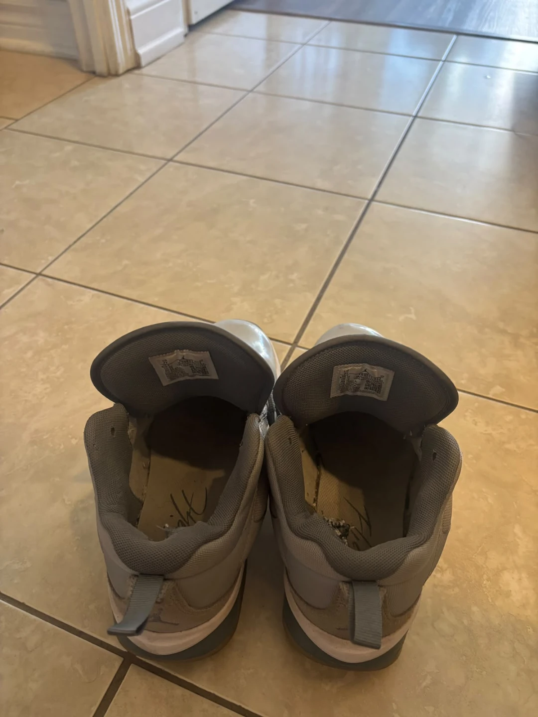 Jordan Youth Sneakers - photo 3