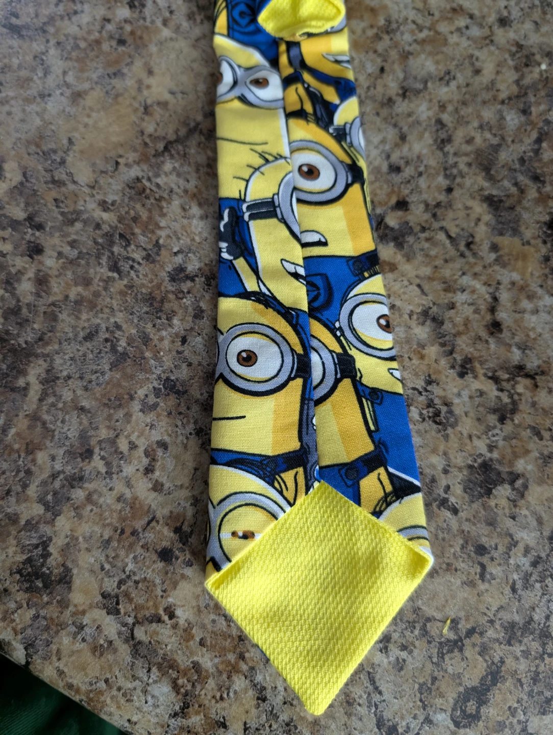 Minions Character Tie - Yellow/Blue - photo 4