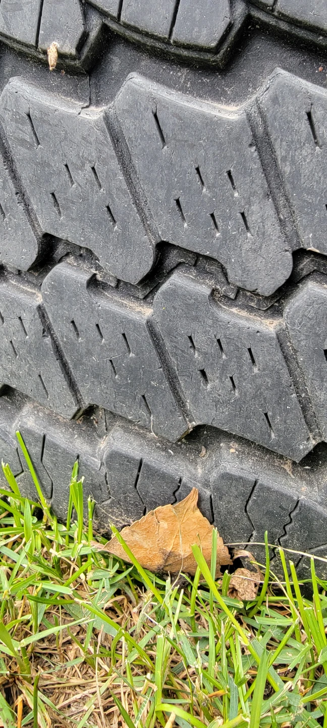 Bridgestone Duravis m700 HD tires LT265/70/17 - photo 4