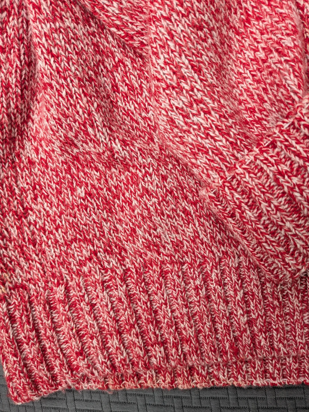 Men's Red and White Marled Knit Sweater size Large - photo 3